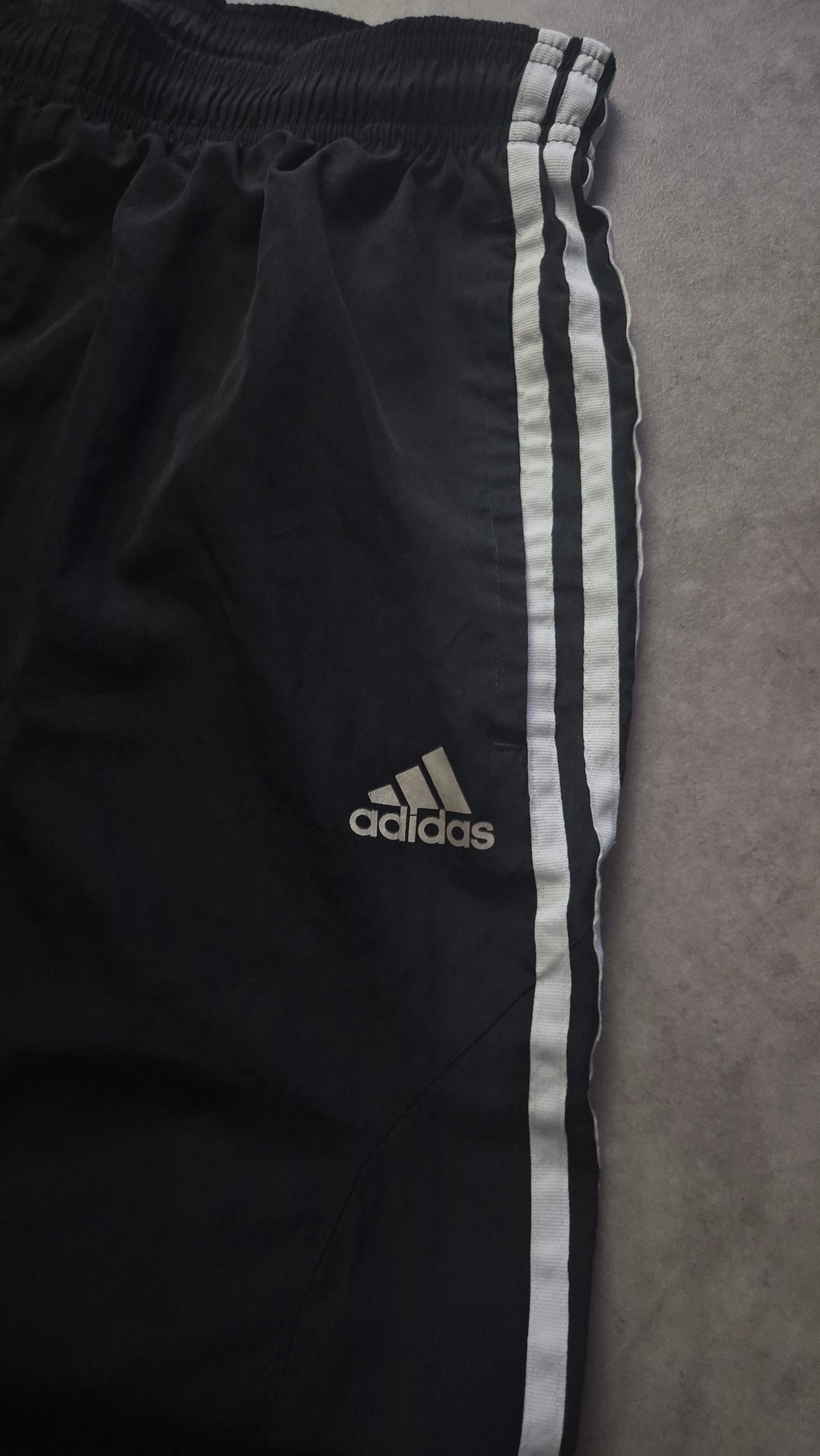 Adidas Tracksuit (S-M)